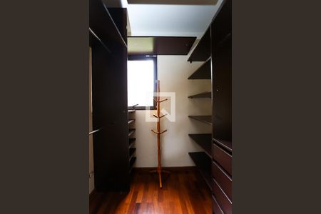Apartamento à venda com 106m², 3 quartos e 3 vagasCloset da suíte 3