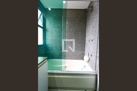 Apartamento à venda com 106m², 3 quartos e 3 vagasBanheiro da Suíte 3