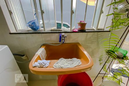 Casa à venda com 120m², 2 quartos e 4 vagasDetalhe Lavanderia