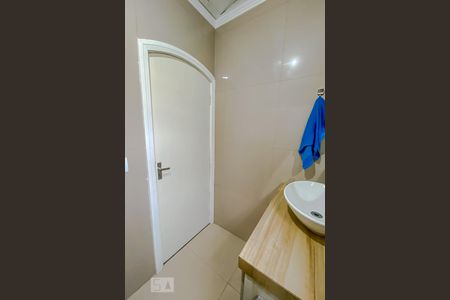 Casa à venda com 120m², 2 quartos e 4 vagasBanheiro