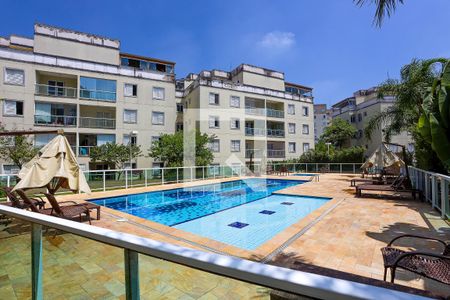 Apartamento para alugar com 50m², 2 quartos e 1 vaga Apartamento para alugar com 50m², 2 quartos e 1 vagaÁrea comum - piscina
