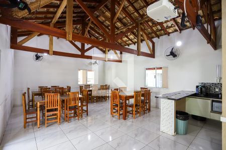 Apartamento para alugar com 50m², 2 quartos e 1 vaga Apartamento para alugar com 50m², 2 quartos e 1 vagaÁrea comum - salão de festas
