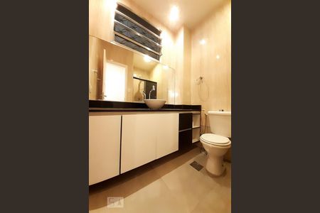 Banheiro Social de apartamento à venda com 1 quarto, 37m² em Higienópolis, Rio de Janeiro