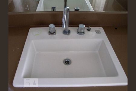 Apartamento à venda com 180m², 4 quartos e 3 vagasBanheiro do Quarto 4 - Suíte