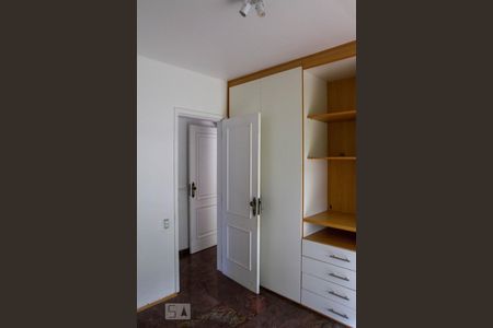 Quarto 1 de apartamento à venda com 4 quartos, 180m² em Leblon, Rio de Janeiro