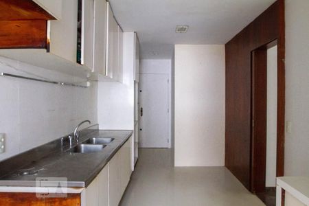 Apartamento à venda com 180m², 4 quartos e 3 vagasCozinha