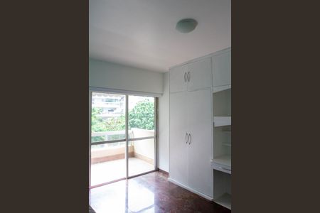 Apartamento à venda com 180m², 4 quartos e 3 vagasQuarto 2