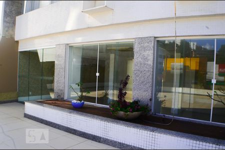 Apartamento para alugar com 130m², 3 quartos e 2 vagas Apartamento para alugar com 130m², 3 quartos e 2 vagasÁrea comum - Salão de festas