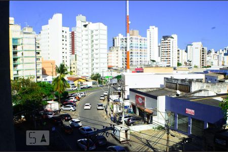 Vista da Sala de apartamento para alugar com 3 quartos, 130m² em Pituba, Salvador