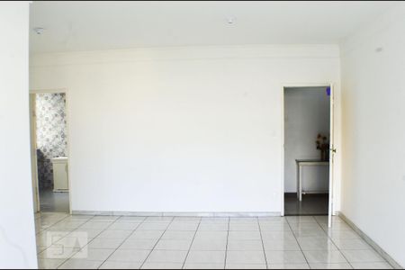 Apartamento para alugar com 130m², 3 quartos e 2 vagas Apartamento para alugar com 130m², 3 quartos e 2 vagasSala