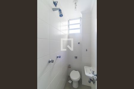 Apartamento para alugar com 84m², 2 quartos e sem vaga Apartamento para alugar com 84m², 2 quartos e sem vagaBanheiro de Serviço