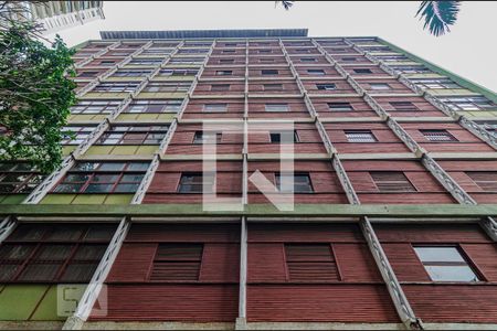 Apartamento para alugar com 84m², 2 quartos e sem vaga Apartamento para alugar com 84m², 2 quartos e sem vagaFachada