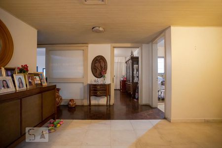 Hall de Entrada de apartamento à venda com 4 quartos, 193m² em Floresta, Porto Alegre