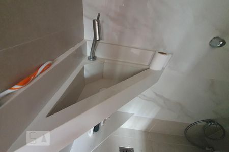 Apartamento à venda com 82m², 2 quartos e sem vagaBanheiro de Serviço