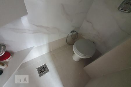 Apartamento à venda com 82m², 2 quartos e sem vagaBanheiro de Serviço