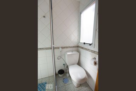 Banheiro de kitnet/studio para alugar com 1 quarto, 34m² em Jardim Nova Aliança Sul, Ribeirão Preto