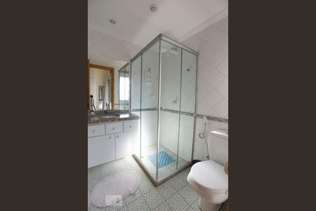 Banheiro de kitnet/studio para alugar com 1 quarto, 34m² em Jardim Nova Aliança Sul, Ribeirão Preto