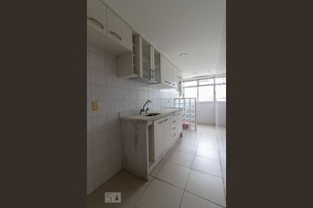 Apartamento à venda com 79m², 2 quartos e 1 vagaCozinha