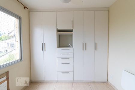Apartamento à venda com 79m², 2 quartos e 1 vagaQuarto 2