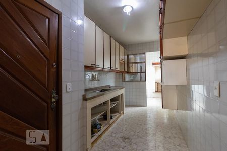 Apartamento à venda com 101m², 2 quartos e 1 vagaCozinha
