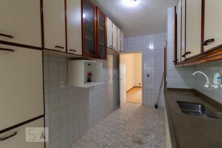 Apartamento à venda com 101m², 2 quartos e 1 vagaCozinha