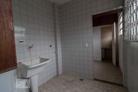 Apartamento à venda com 101m², 2 quartos e 1 vagaÁrea de Serviço
