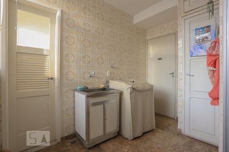 Apartamento à venda com 180m², 3 quartos e 5 vagasÁrea de Serviço