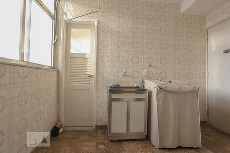 Apartamento à venda com 180m², 3 quartos e 5 vagasÁrea de Serviço