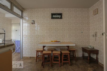 Apartamento à venda com 180m², 3 quartos e 5 vagasCozinha