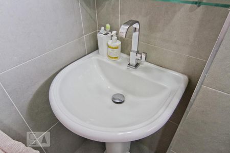 Apartamento à venda com 88m², 2 quartos e 2 vagas Apartamento à venda com 88m², 2 quartos e 2 vagasBanheiro da Suíte