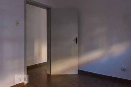 Quarto 1  de apartamento para alugar com 2 quartos, 48m² em São Sebastião, Porto Alegre