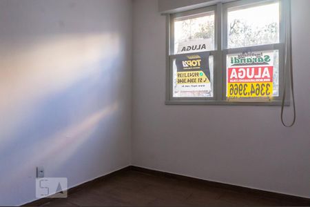 Sala de apartamento para alugar com 2 quartos, 48m² em São Sebastião, Porto Alegre