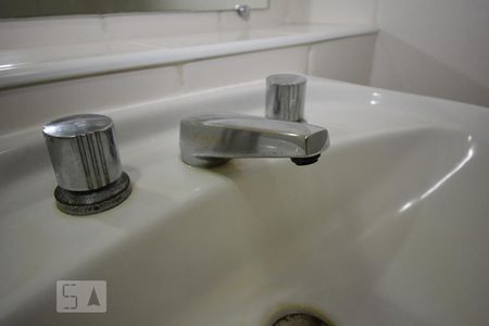 Apartamento à venda com 70m², 3 quartos e 1 vagaBanheiro da Suíte - Torneira