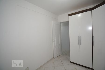 Apartamento à venda com 70m², 3 quartos e 1 vagaQuarto 2