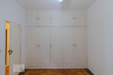 Apartamento à venda com 150m², 4 quartos e 1 vagaDetalhe da Suíte 1 - Armário