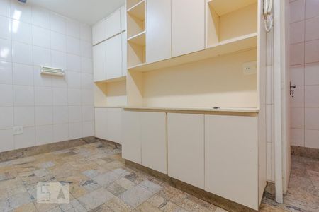 Apartamento à venda com 150m², 4 quartos e 1 vagaCozinha