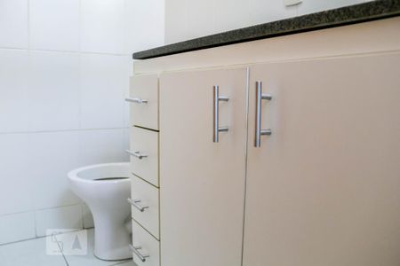 Apartamento para alugar com 109m², 2 quartos e 2 vagas Apartamento para alugar com 109m², 2 quartos e 2 vagasBanheiro da Suíte