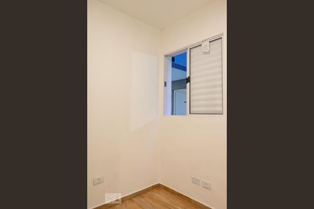Quarto 2 de apartamento para alugar com 2 quartos, 60m² em Vila Mazzei, São Paulo