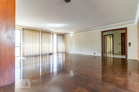 Apartamento à venda com 200m², 3 quartos e 1 vagaSala