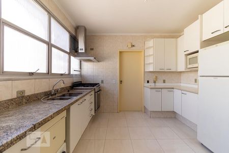 Apartamento à venda com 200m², 3 quartos e 1 vagaCozinha