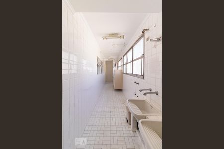 Apartamento à venda com 200m², 3 quartos e 1 vagaÁrea de serviço