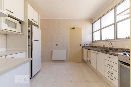Apartamento à venda com 200m², 3 quartos e 1 vagaCozinha