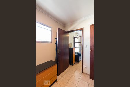 Casa à venda com 184m², 3 quartos e 3 vagasCloset quarto 3 suíte