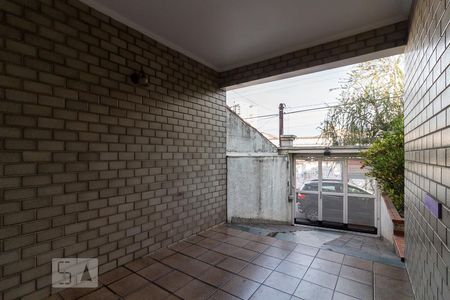 Casa à venda com 184m², 3 quartos e 3 vagasEntrada da casa