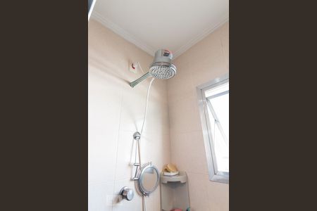 Casa à venda com 184m², 3 quartos e 3 vagasBanheiro quarto 3 suíte - chuveiro