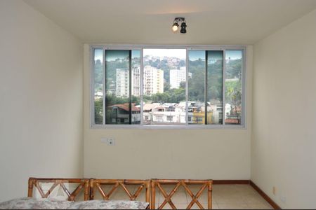 Sala de apartamento para alugar com 2 quartos, 90m² em Santa Rosa, Niterói