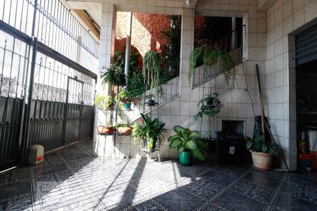 Casa à venda com 220m², 3 quartos e 2 vagasGaragem