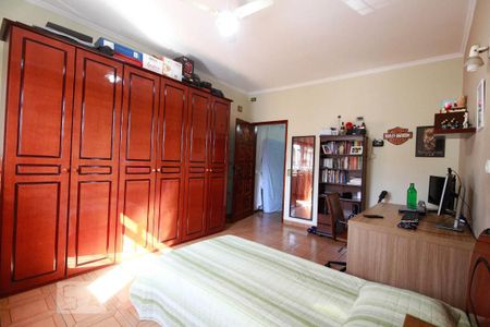 Casa à venda com 220m², 3 quartos e 2 vagasQuarto 1