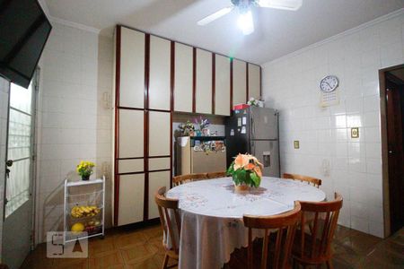 Casa à venda com 220m², 3 quartos e 2 vagasCozinha