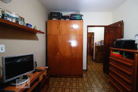 Casa à venda com 220m², 3 quartos e 2 vagasQuarto 3